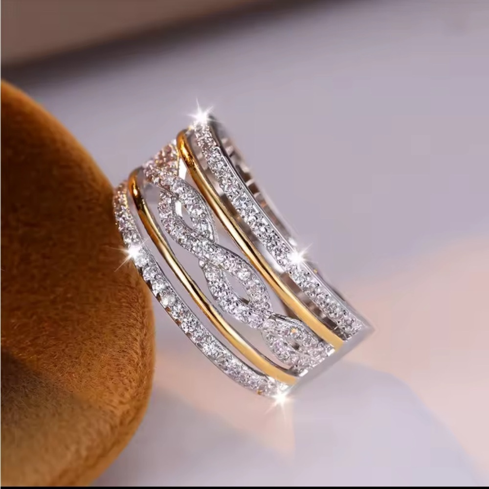 Silver color zircon Dazzling Gold and Silver Women's Ring